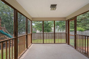 Screened-in Porch