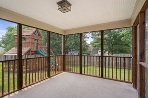 Screened-in Porch