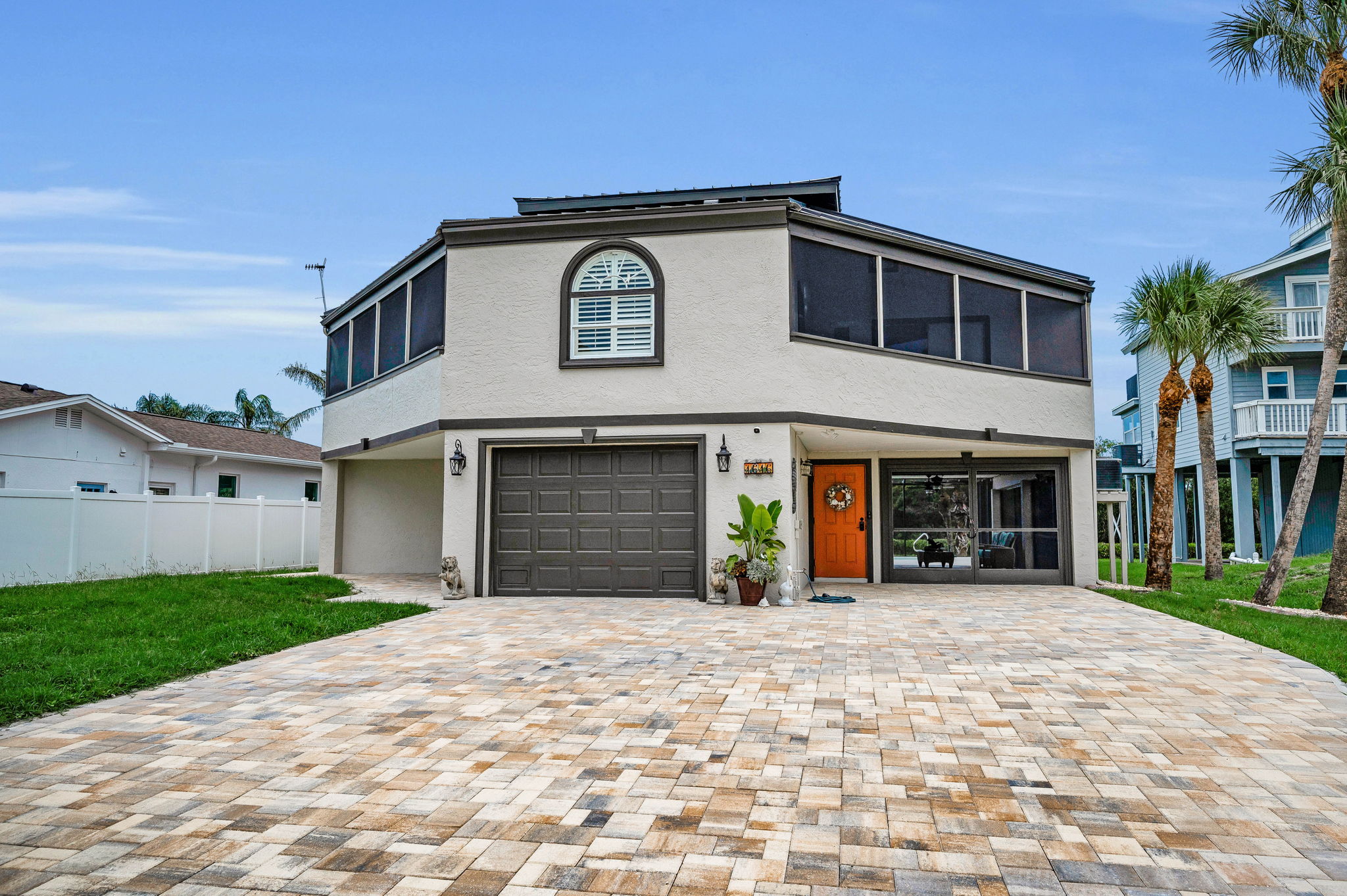 Front Exterior41