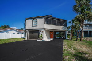 Front Exterior52-e