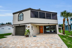 Front Exterior49
