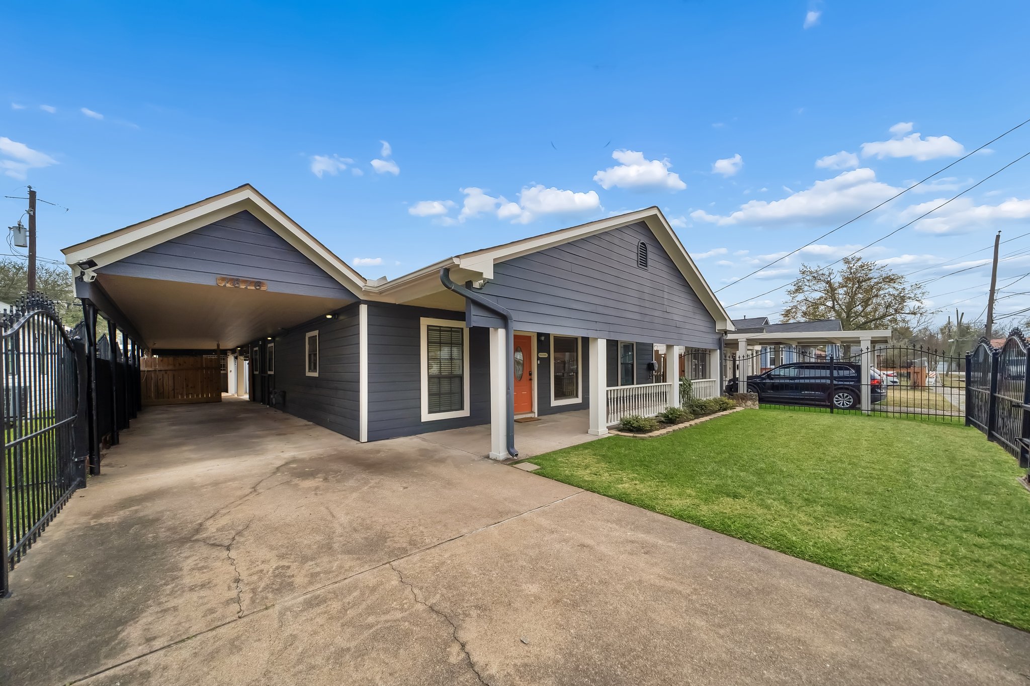 1616 Tabor St, Houston, TX 77009-004.jpg