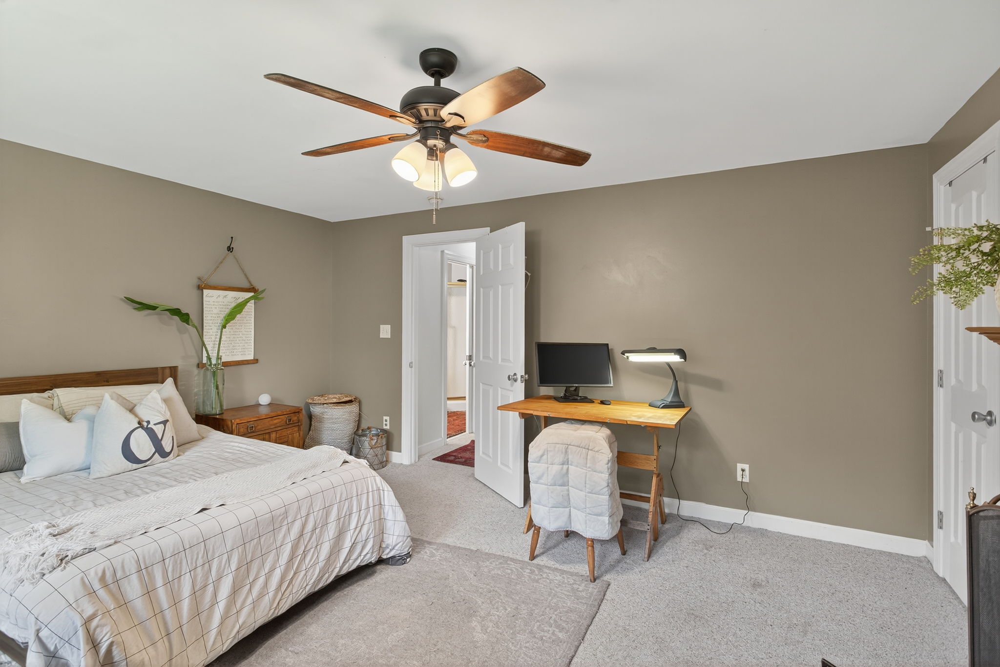 Cozy and a perfect retreat.