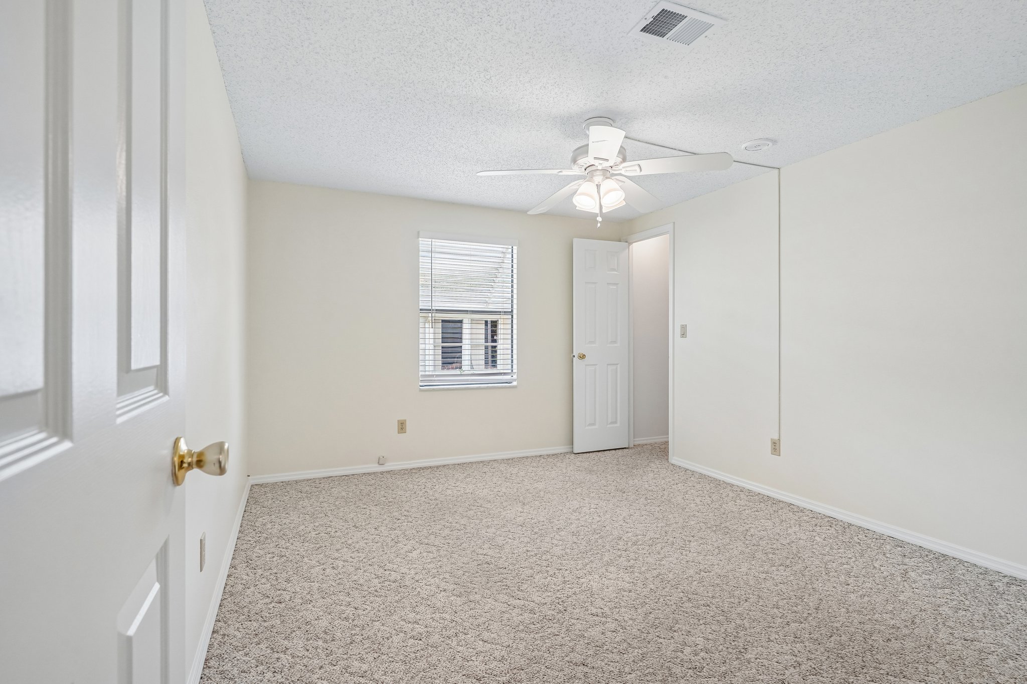W Schwartz Blvd-S3004-025.jpg