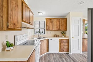 W Schwartz Blvd-S3004-018.jpg