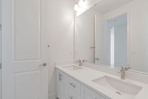  Photo 37
