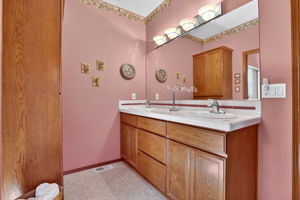  Photo 49