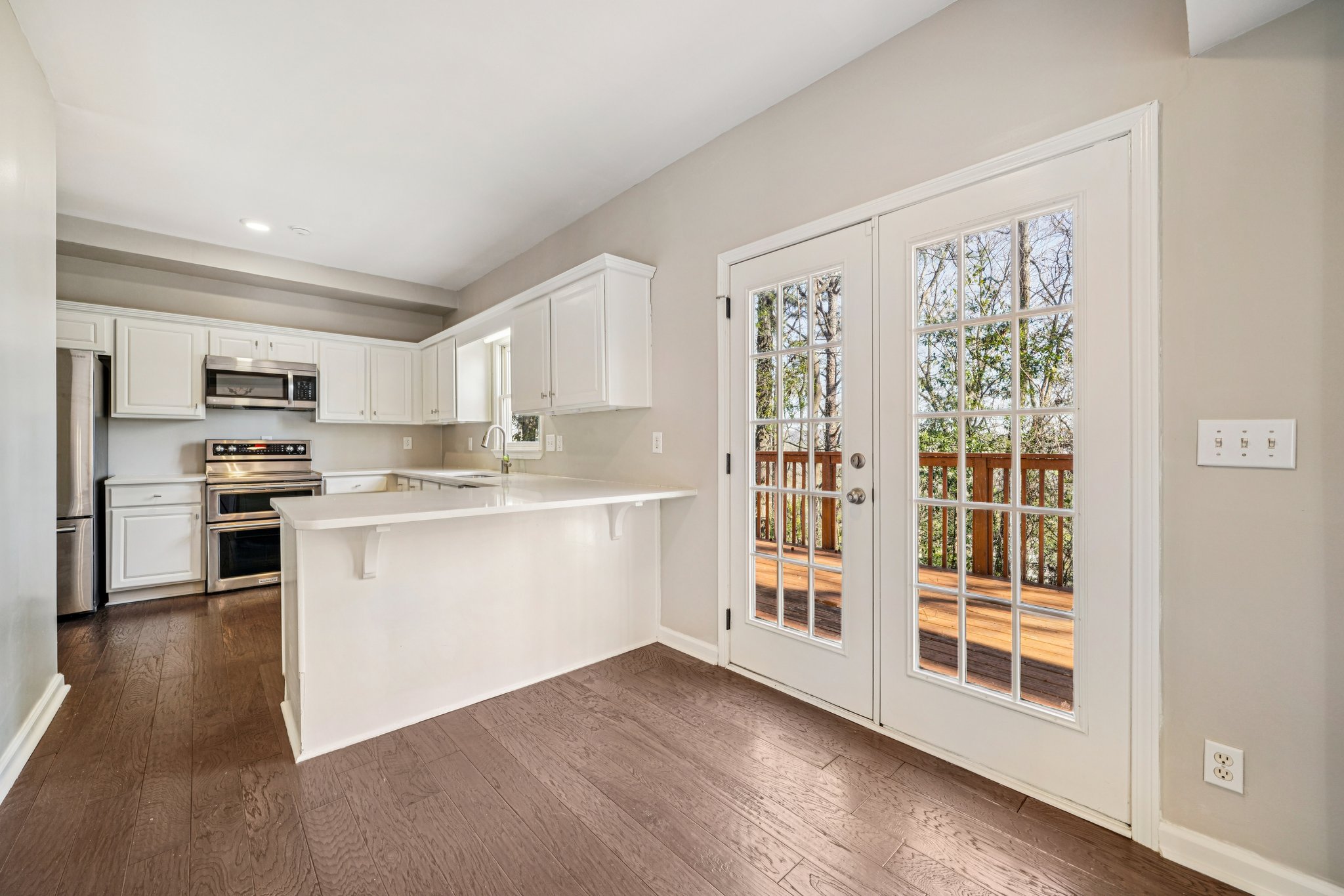 Beckham Dr-S2801-018.jpg