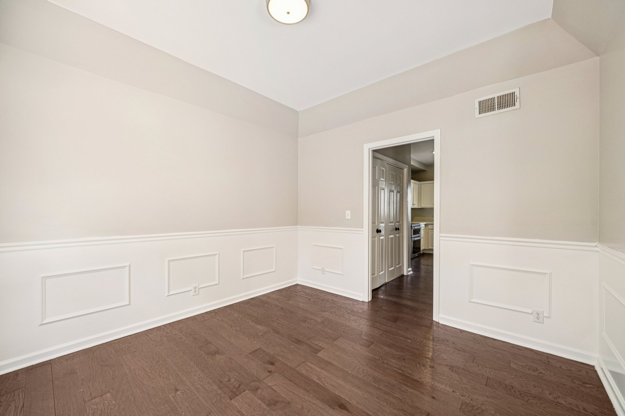 Beckham Dr-S2801-024.jpg