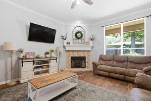  Photo 0