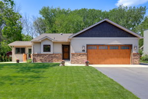  Photo 0