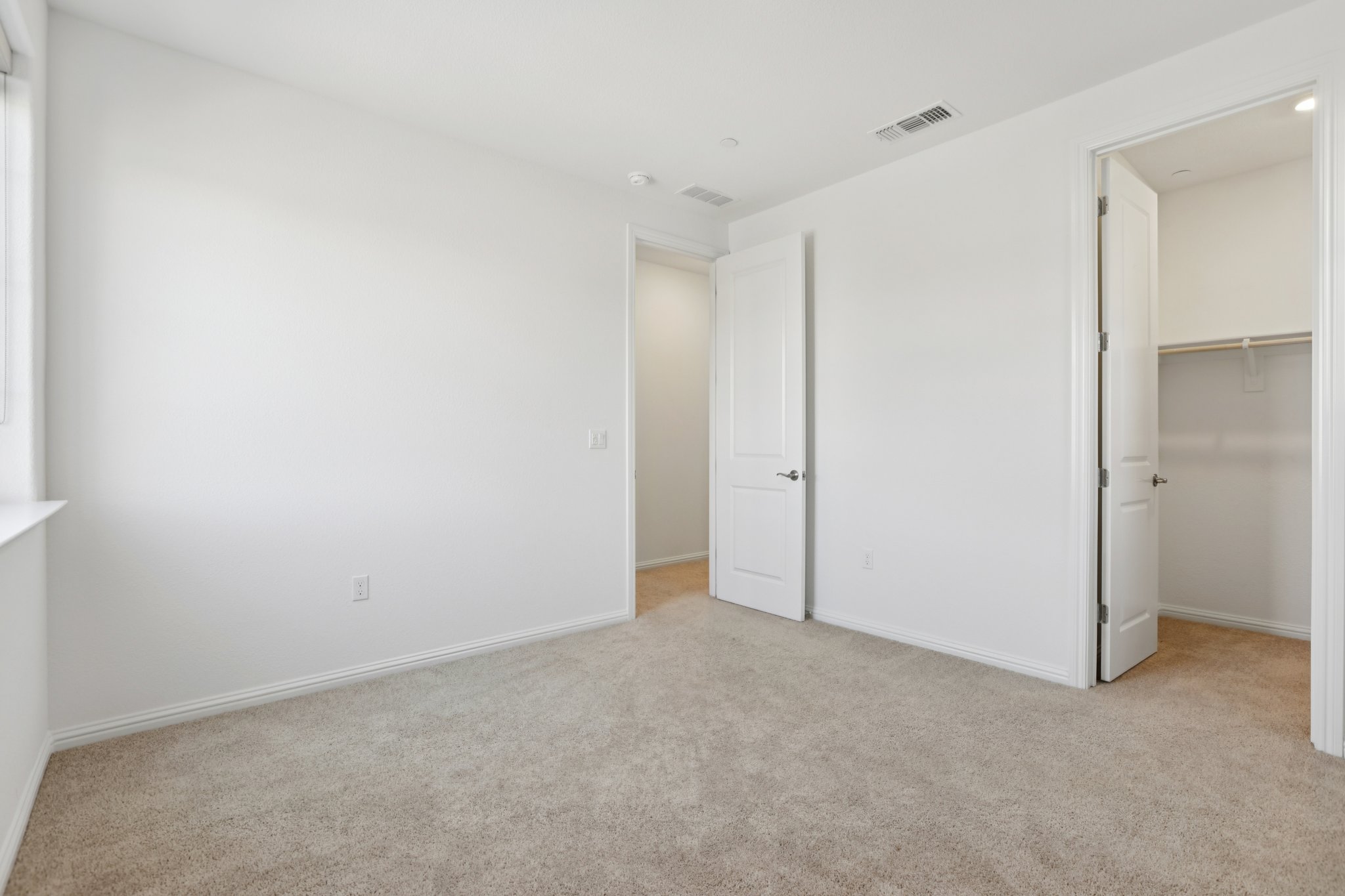 Abernathy Ct-S0403-035.jpg