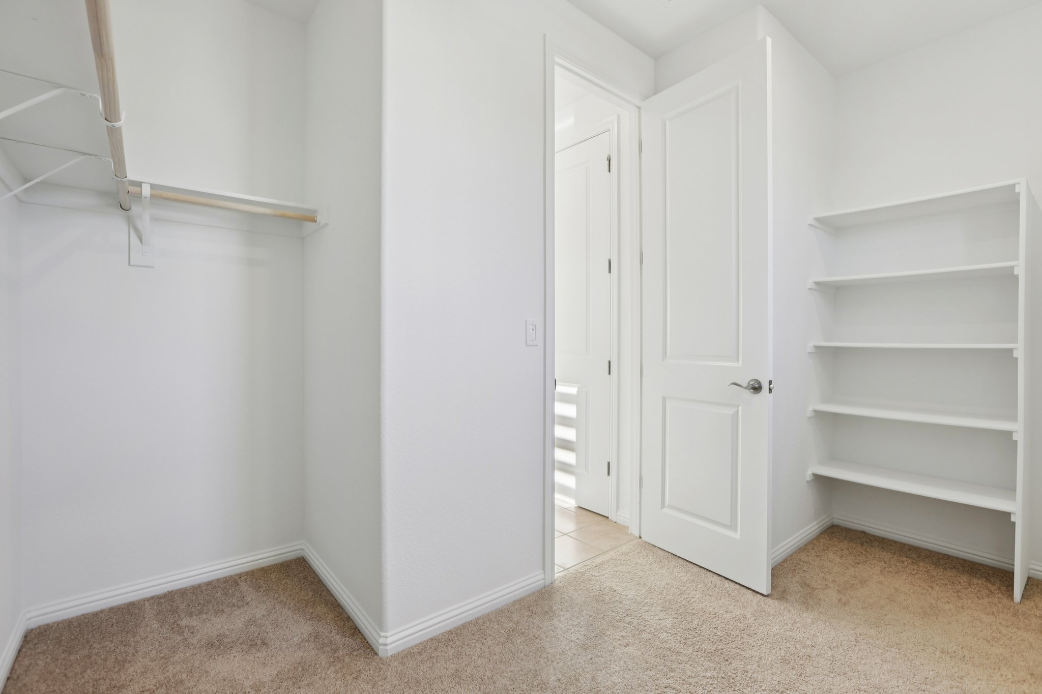 Abernathy Ct-S0403-041.jpg