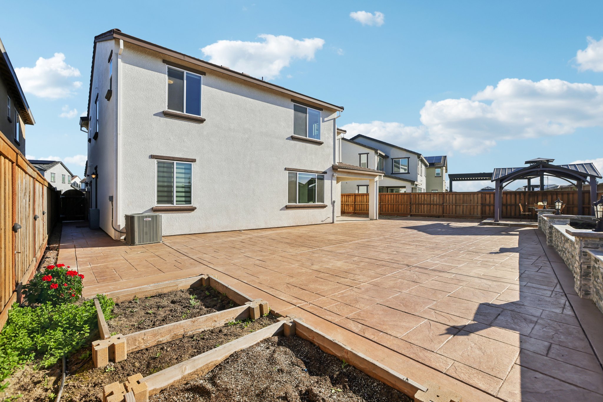 Abernathy Ct-S0403-048.jpg