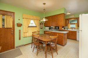 09-Dining Room