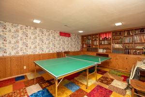 28-Family Room