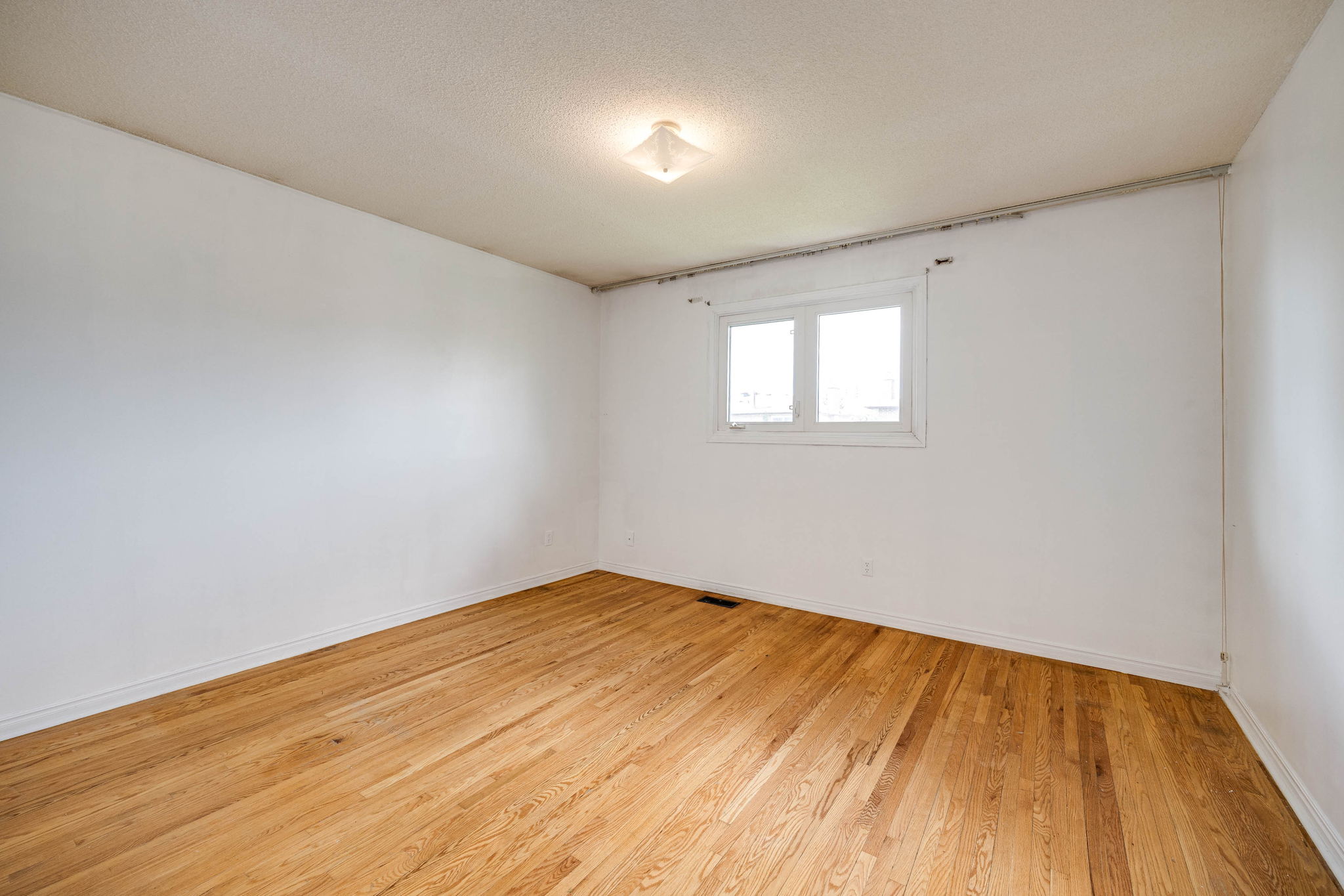 Mississauga property showcase — delivered property photograph 19
