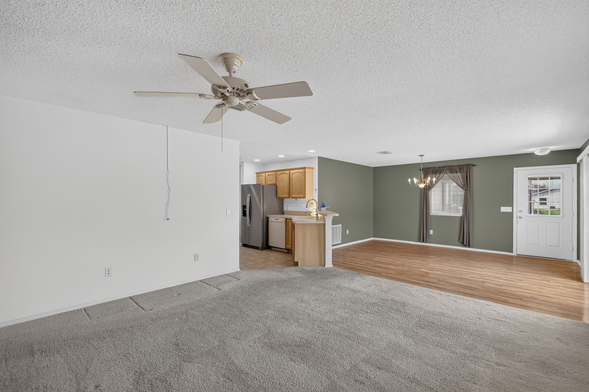 Living/Dining Room