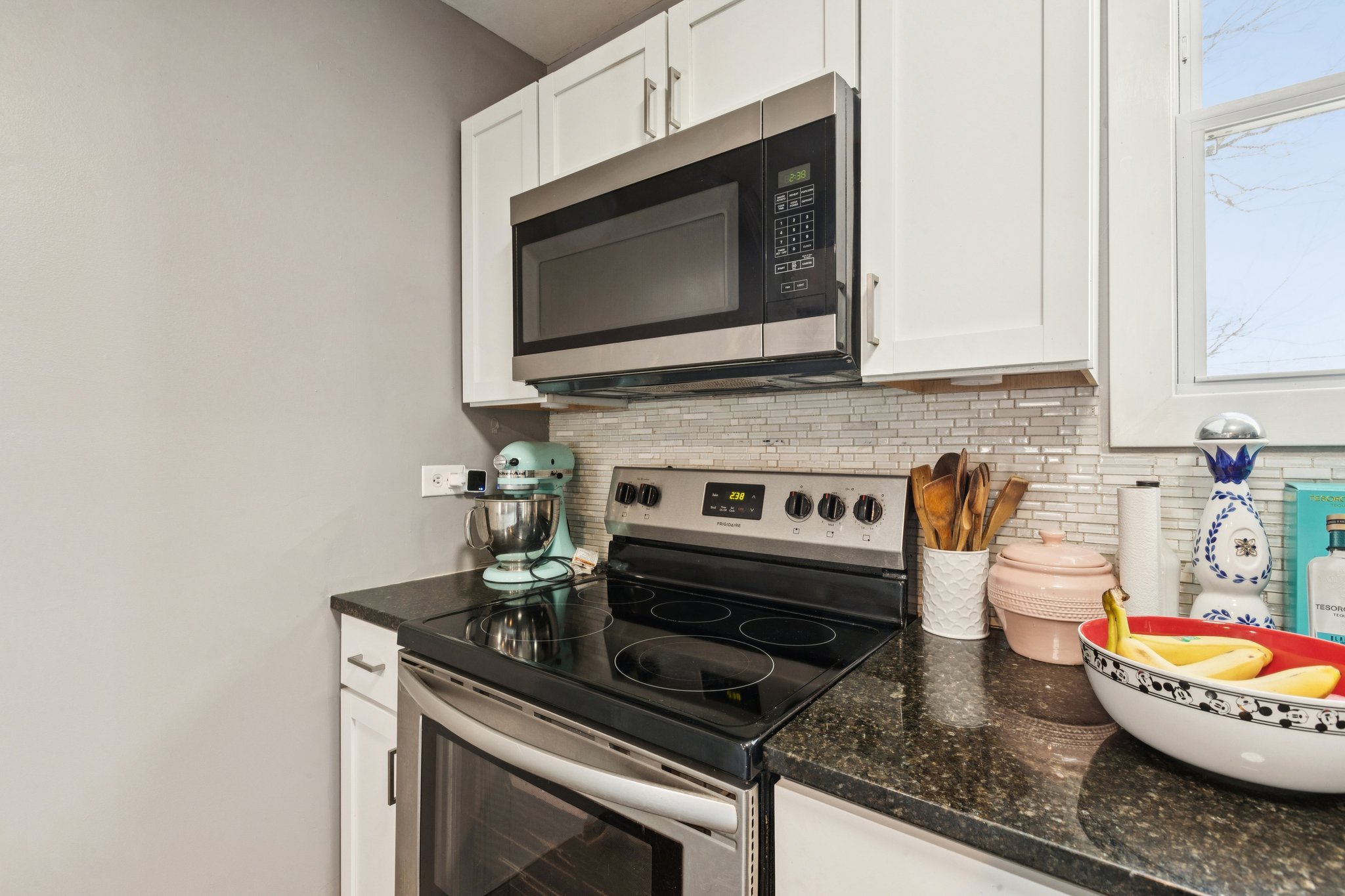 1618 Round Lake Dr-S1202-010.jpg