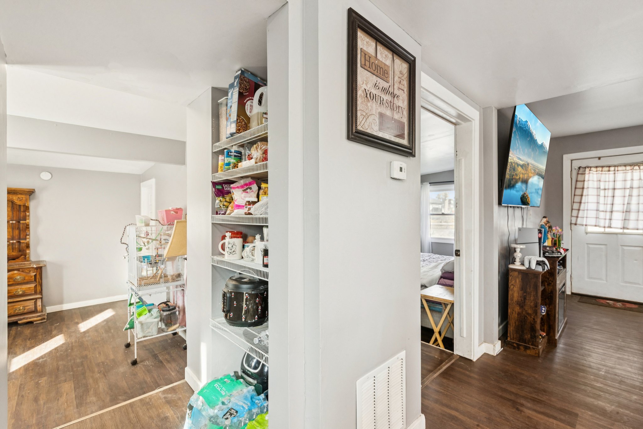 1618 Round Lake Dr-S1202-011.jpg