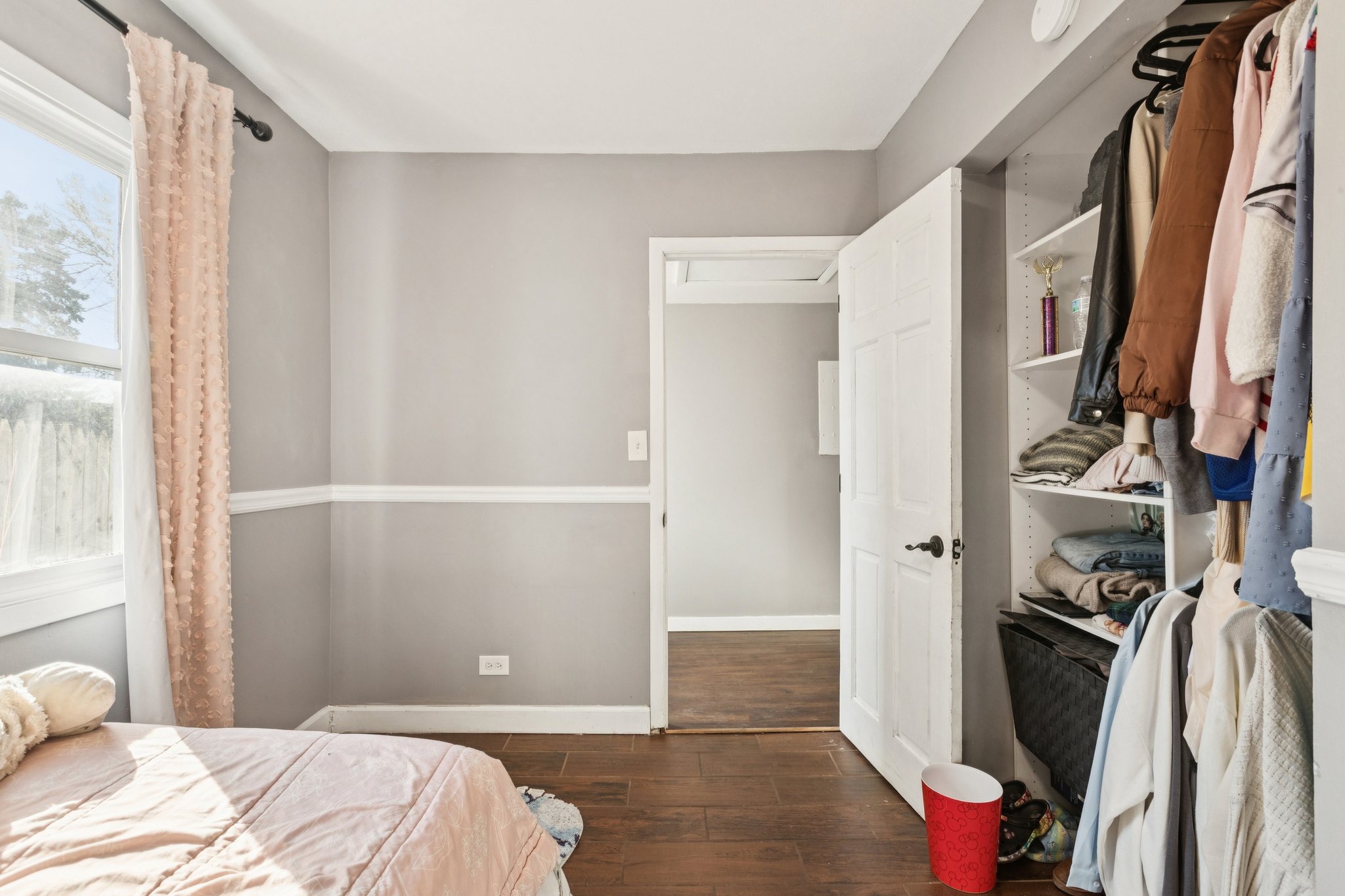 1618 Round Lake Dr-S1202-015.jpg