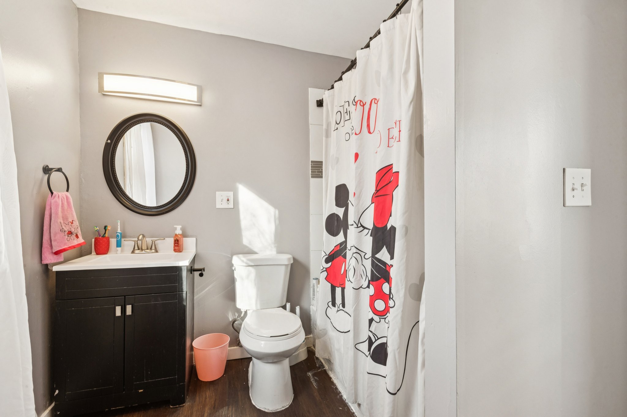 1618 Round Lake Dr-S1202-017.jpg