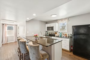 1618 Round Lake Dr-S1202-007.jpg