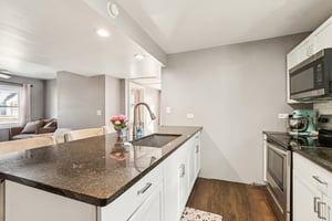 1618 Round Lake Dr-S1202-008.jpg