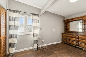 1618 Round Lake Dr-S1202-018.jpg