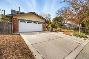 2023-12-06 - 1619 Baywood Ln Davis CA 95618 04