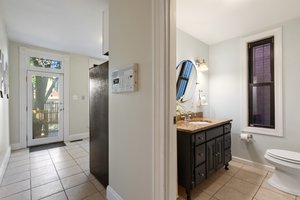 1619 Marion St NW, Washington, DC 20001, USA Photo 12