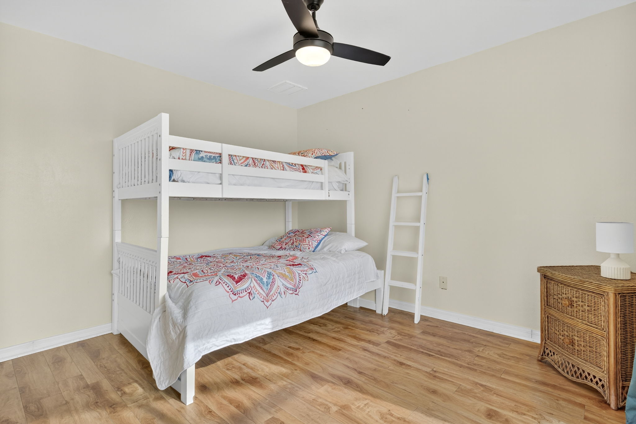 Guest Bedroom 2 - 1 of 2