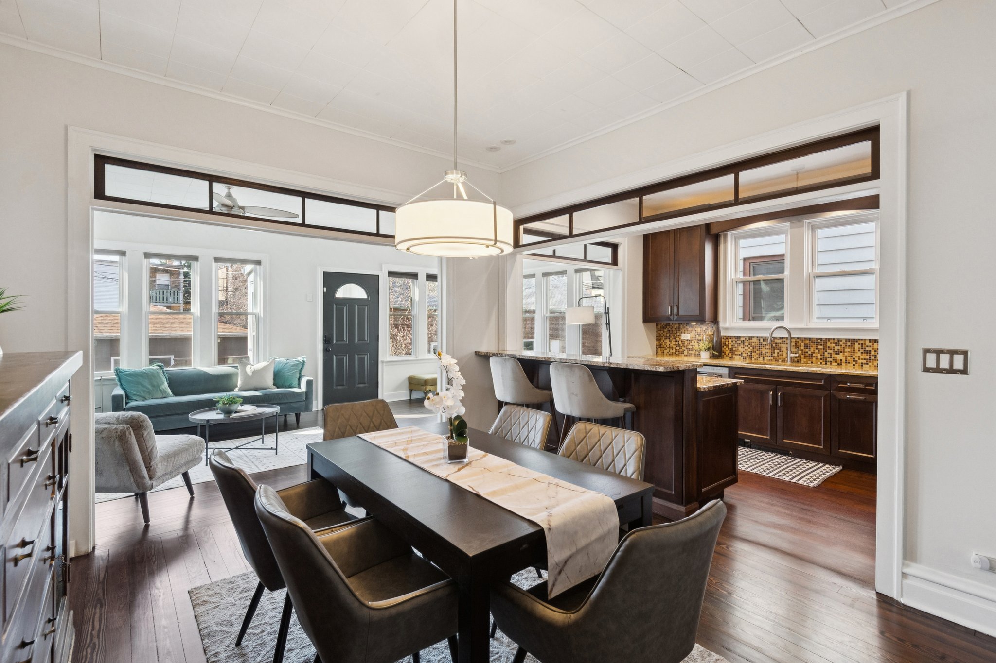 1619 W Bryn Mawr Ave_001.jpg