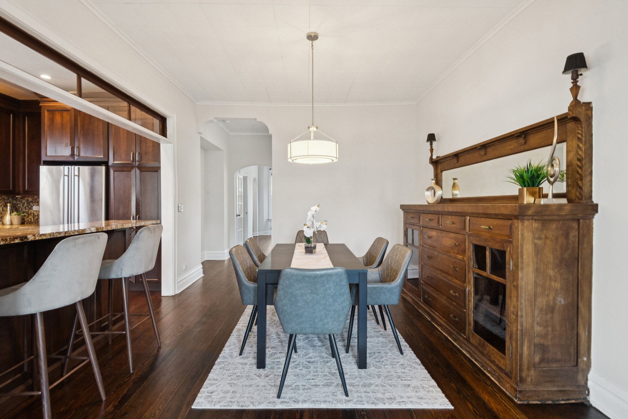 1619 W Bryn Mawr Ave_003.jpg