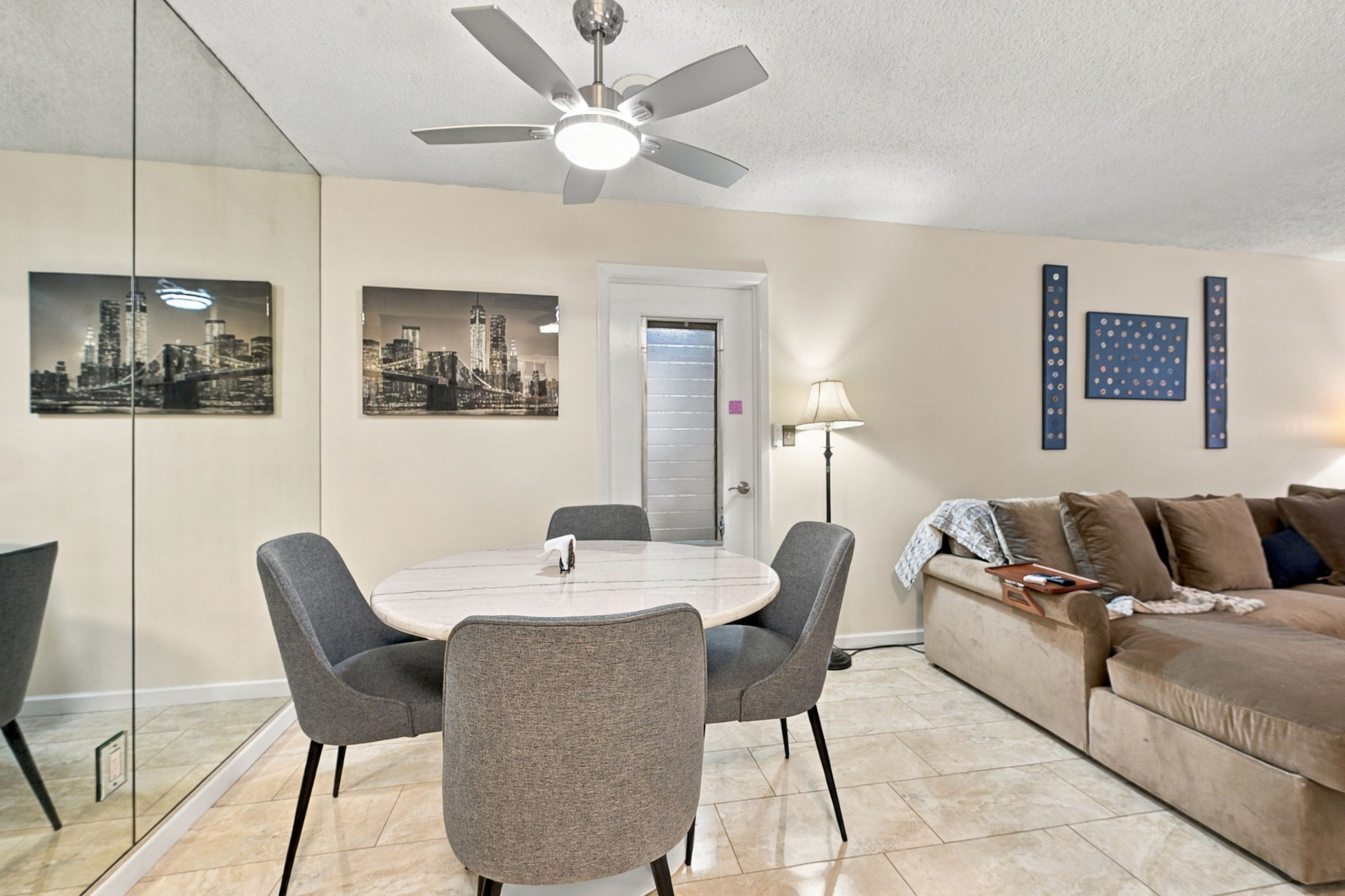 Dining Room4