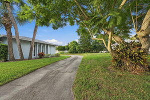 Front Exterior17