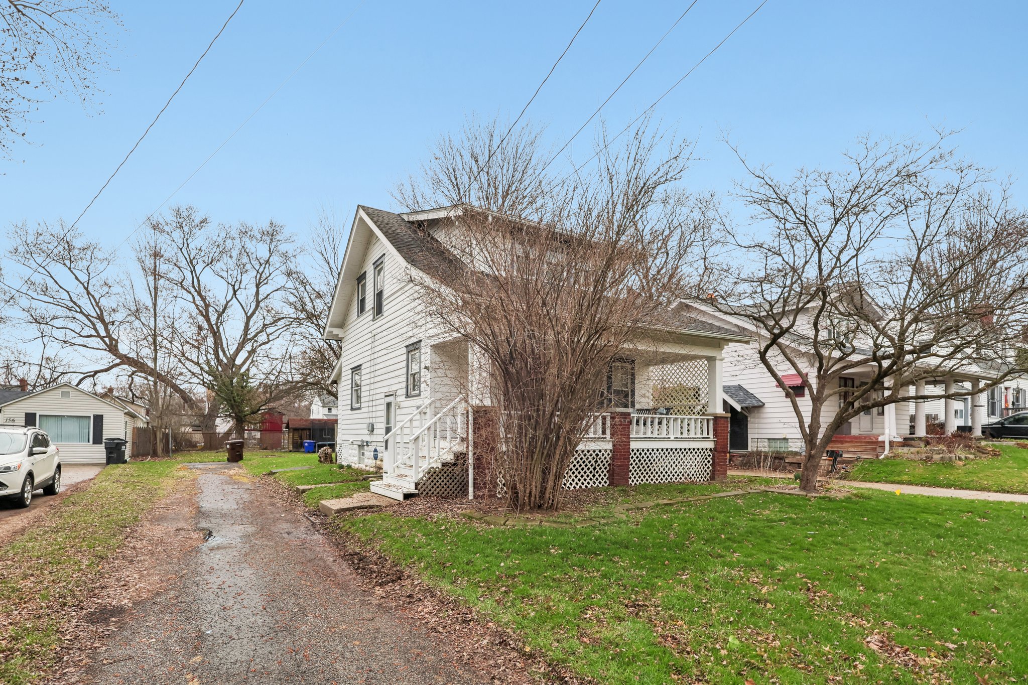 Erskine Ave-S2103-002.jpg