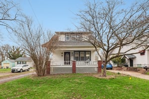 Erskine Ave-S2103-001.jpg