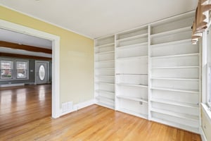 Erskine Ave-S2103-016.jpg