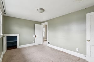 Erskine Ave-S2103-022.jpg