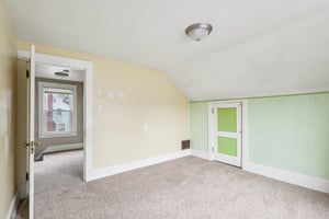 Erskine Ave-S2103-025.jpg