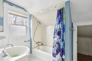 Erskine Ave-S2103-027.jpg