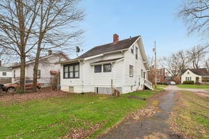 Erskine Ave-S2103-029.jpg