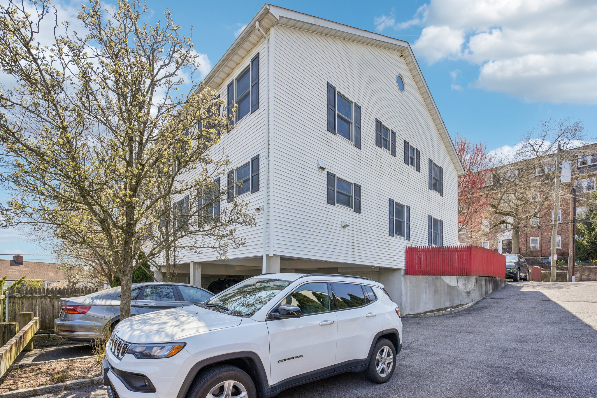 Harding Ave-S1304-032.jpg