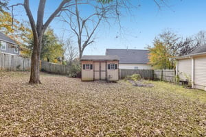 N Smallwood Pl-S2111-022.jpg