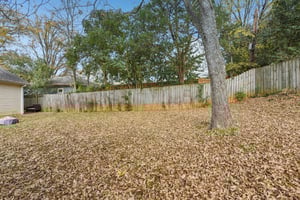 N Smallwood Pl-S2111-024.jpg