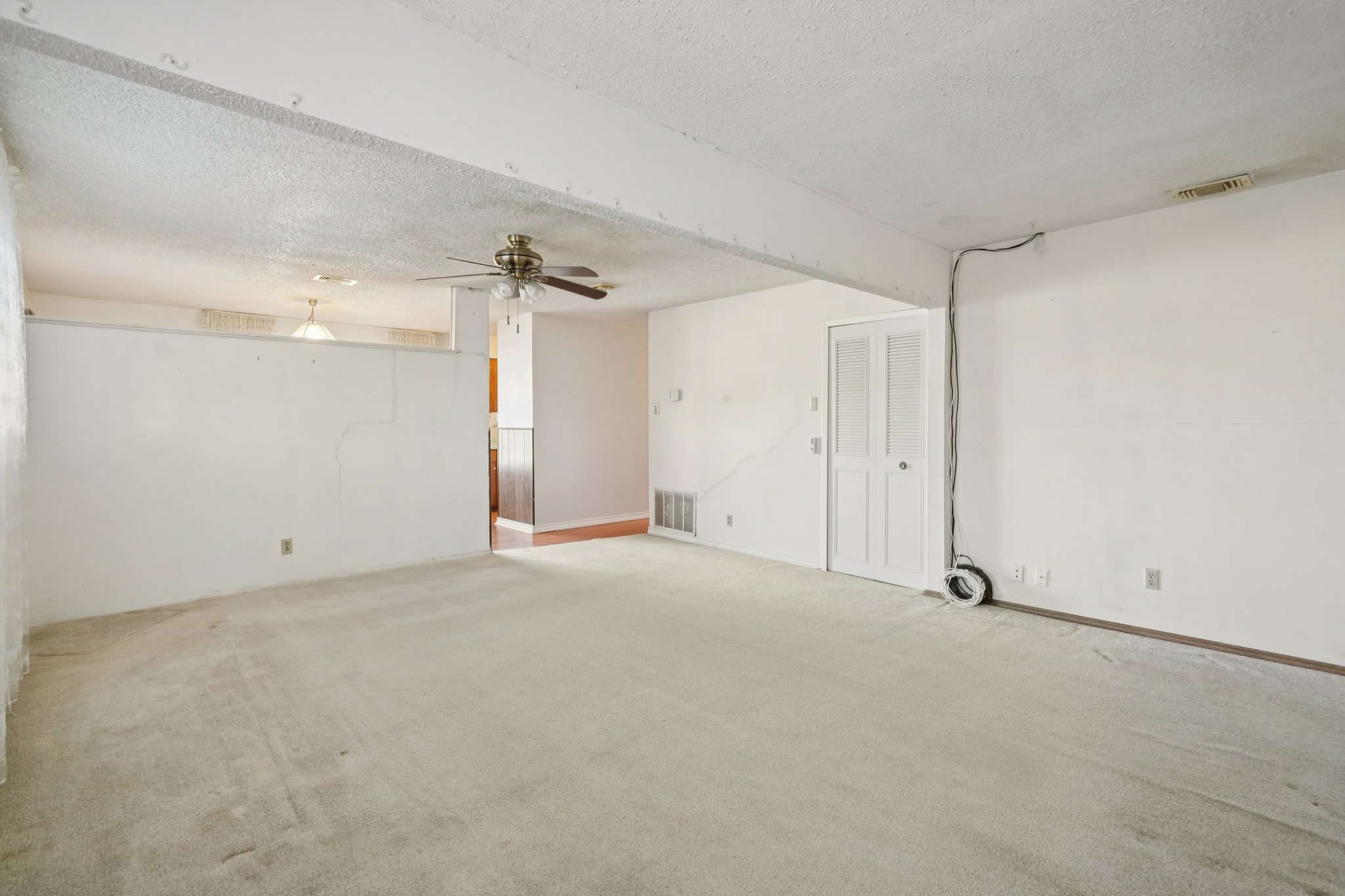 Pleasant Valley St-S0912-008.jpg