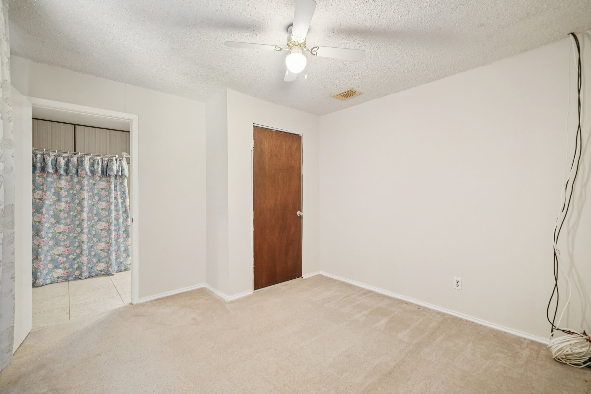 Pleasant Valley St-S0912-021.jpg