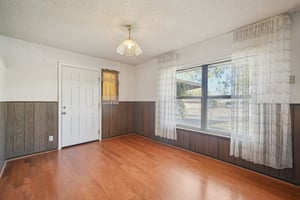 Pleasant Valley St-S0912-016.jpg