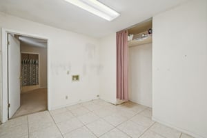 Pleasant Valley St-S0912-020.jpg